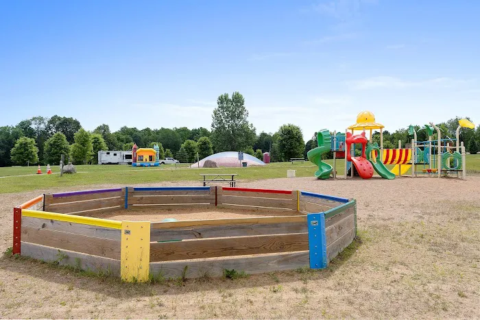 On The Rocks Family Kampground Picture 3