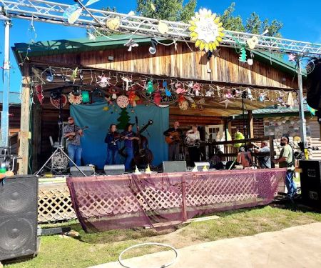 Wildlife Bar & Campground