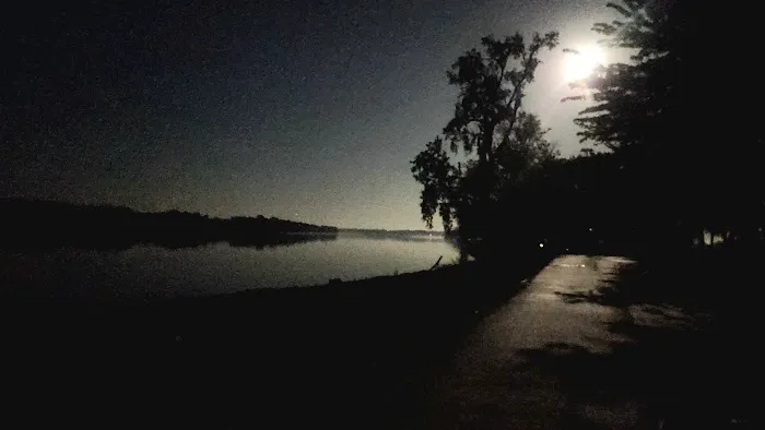 Ron's Place Picture 2