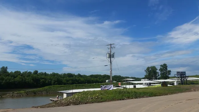 Kaskaskia River Camping & RV Park Picture 6