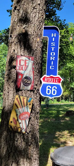 Winberry's Route 66 Drive-in Picture 1