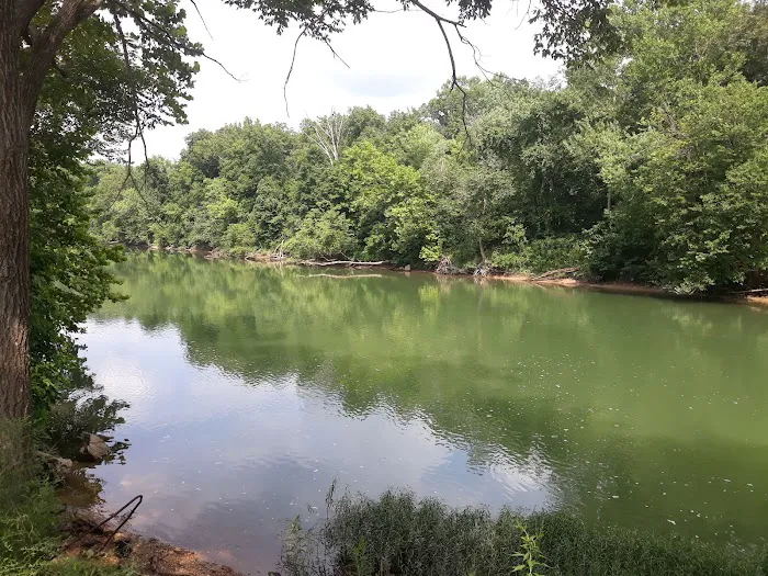 Meramec Caverns Natural Campground Picture 10