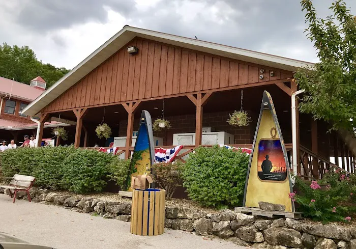 Huzzah Valley Resort Picture 9