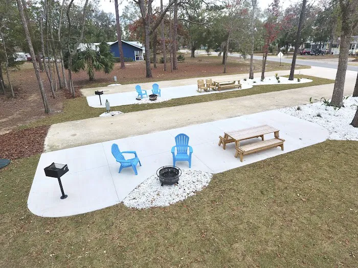 Big Z RV Resort Picture 1