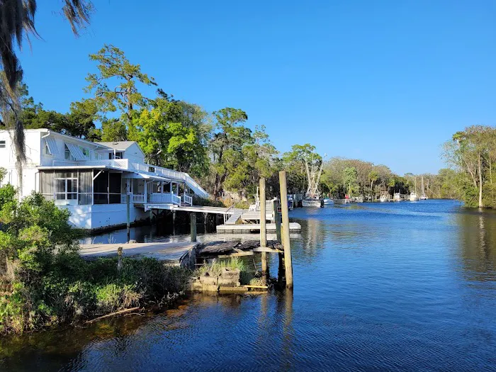 Fisher's Marina & Campground Picture 2