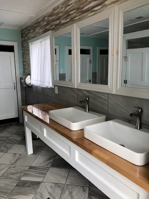 Holiday Campground on Ochlockonee Bay Picture 3