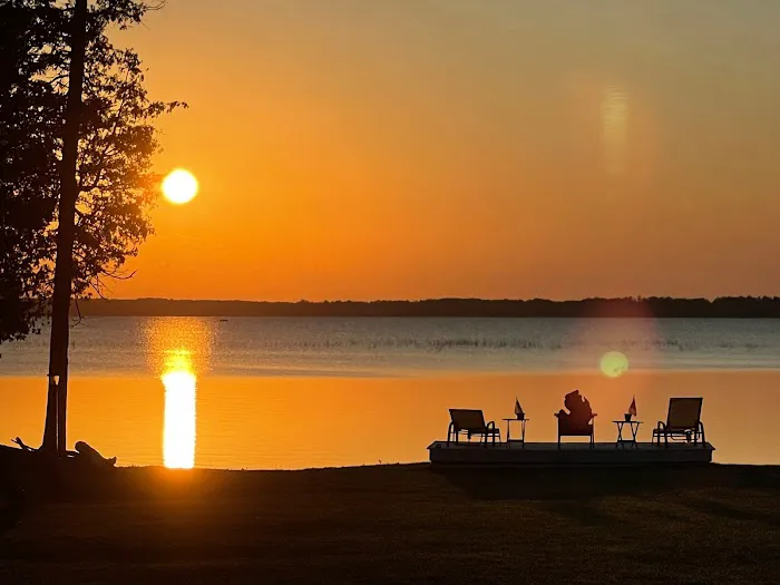 Elli's Lazy Days Resort & Camground Picture 1