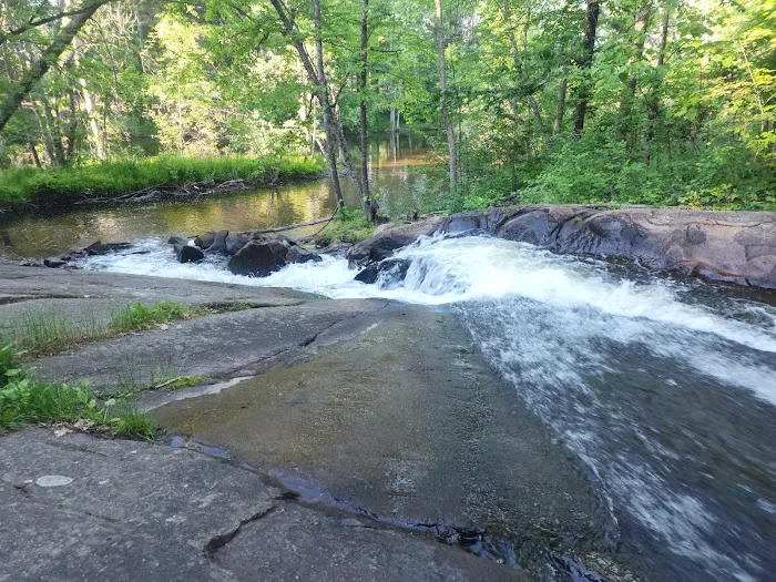 Chute Pond Park & Campground Picture 8