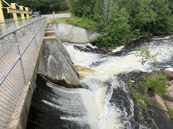 Chute Pond Park & Campground Picture 9
