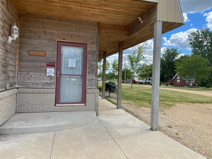 Green Acres RV Park Picture 10