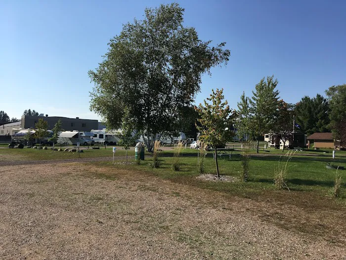 Antigo Lake RV Campground Picture 3