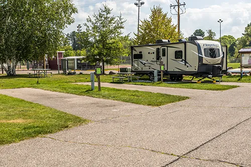 Antigo Lake RV Campground Picture 1