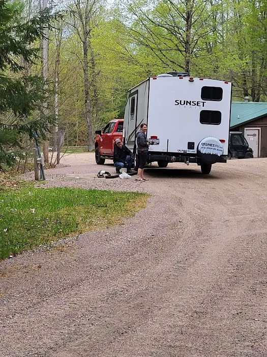 River Forest Campground Picture 9