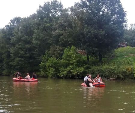 Garrisons River Resort