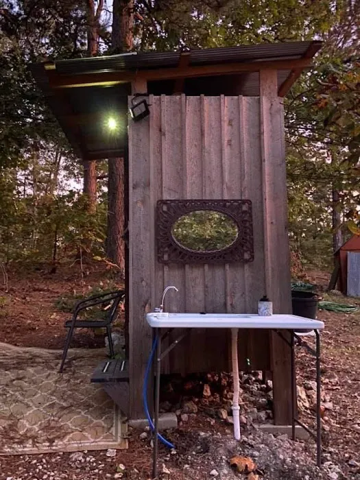 Two Rivers Ozark Cabins and Glamping Tents Picture 2