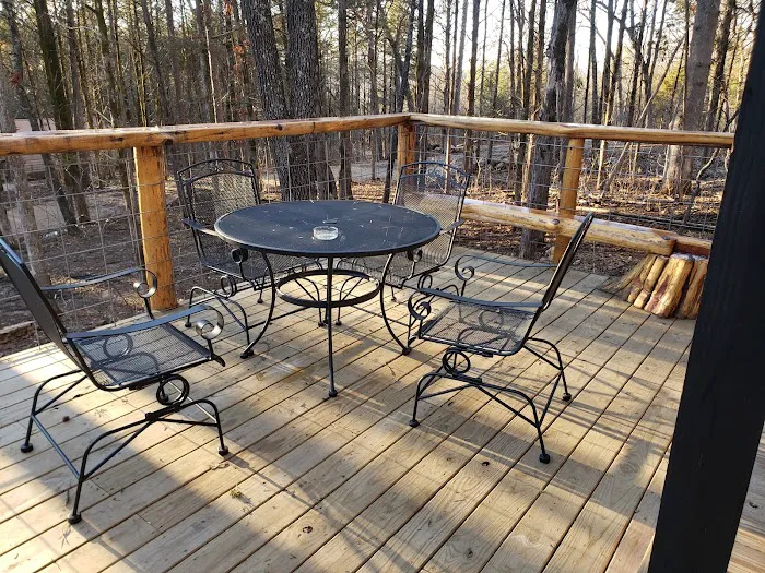 Deadwood Acres Hideaway Picture 4
