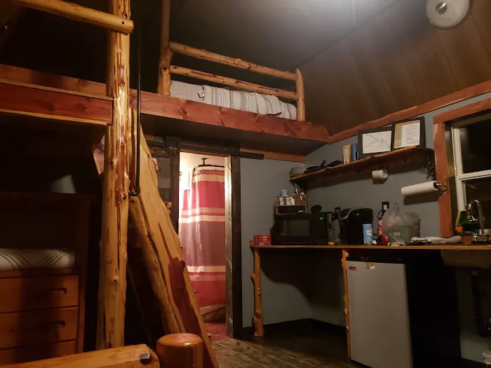 Deadwood Acres Hideaway Picture 3