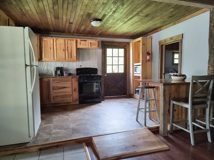 Bat Cave Cabins Picture 1