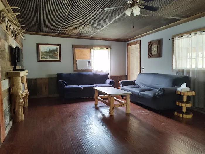 Bat Cave Cabins Picture 4