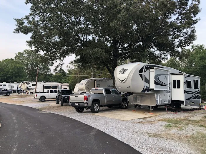 Travelers Camper Park Campground Picture 3