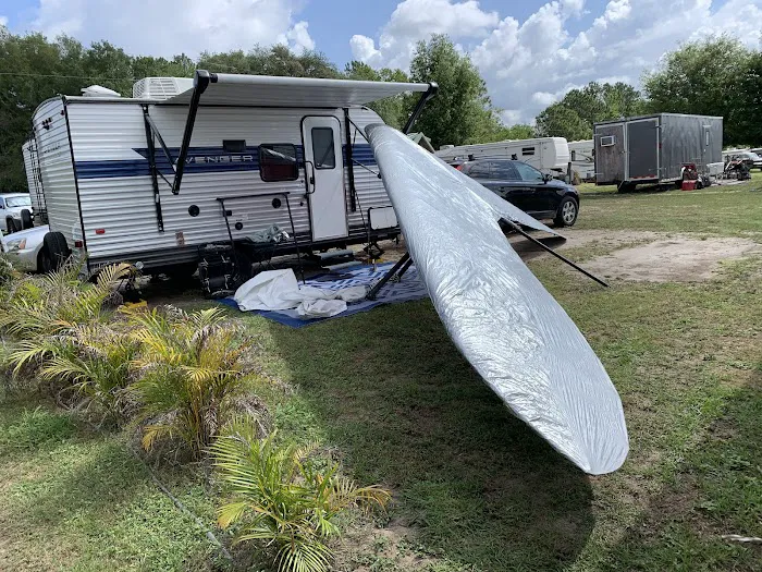 Wilotree Park & Paradise Airsports Picture 2