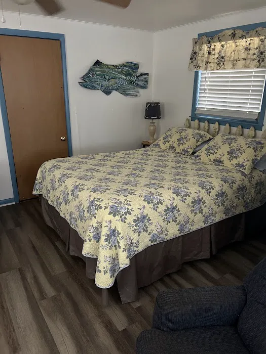 Mary's Fish Camp Picture 1