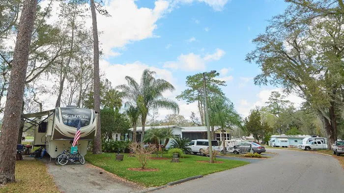 Clover Leaf Forest RV Resort Picture 1