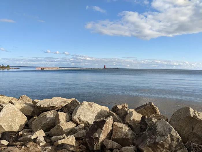 Manistique Lakeshore Campground Picture 3