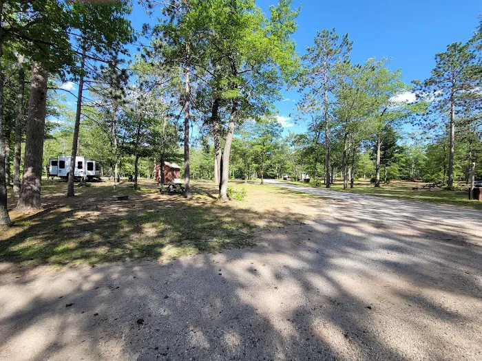 Vagabond Resort & Campground Picture 3