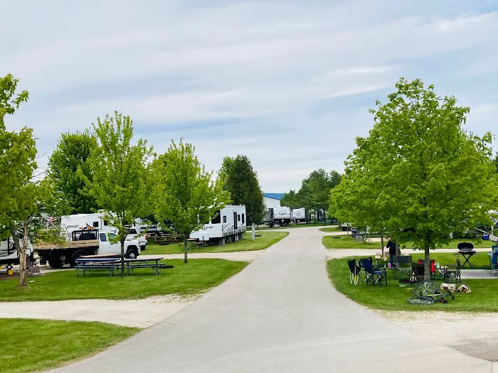 Baileys Grove Campground Picture 25