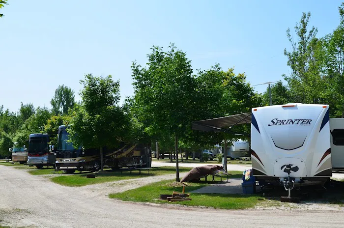 Baileys Grove Campground Picture 32