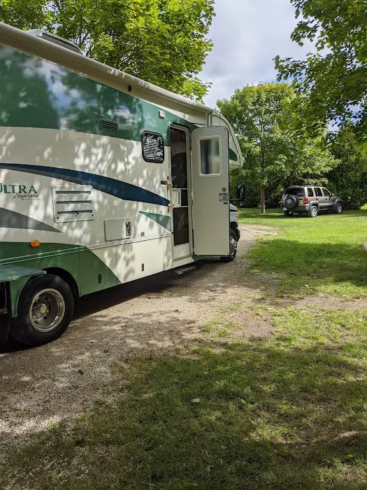 Baileys Grove Campground Picture 34