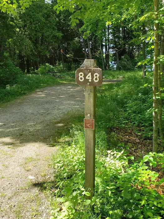 South Nicolet Bay Campground Picture 8