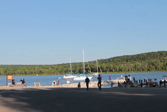 North Nicolet Bay Campground Picture 10