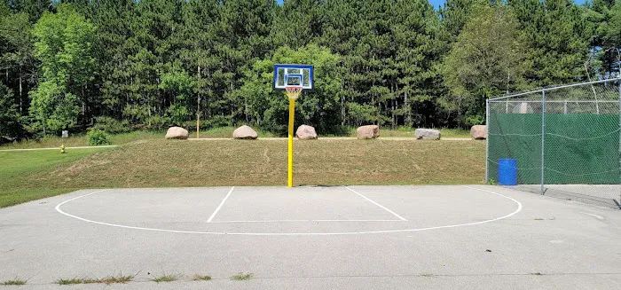 Evergreen Park & Campground Picture 8