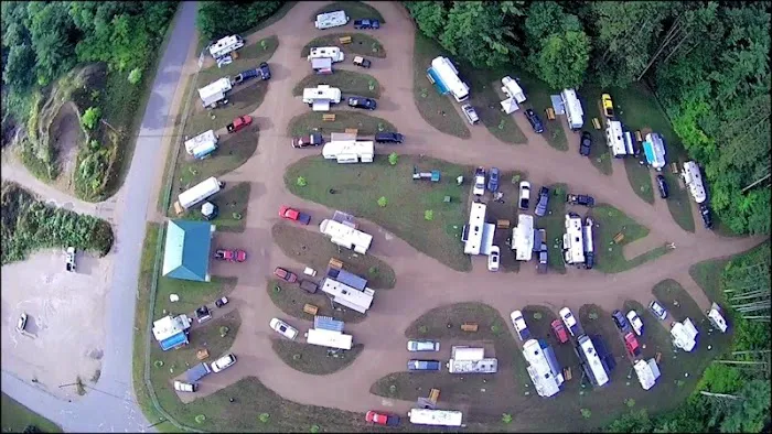 Evergreen Park & Campground Picture 2