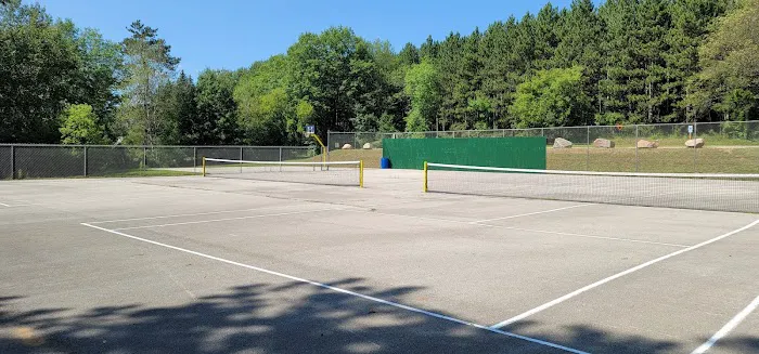 Evergreen Park & Campground Picture 3