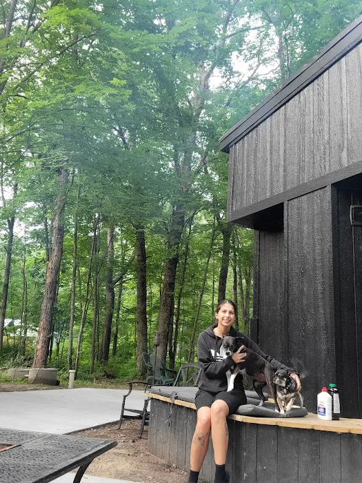 River Retreat Picture 13