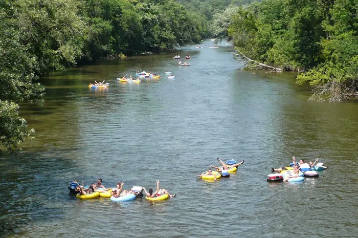 Rock-n-Row Adventures Iowa River Tubing Picture 9