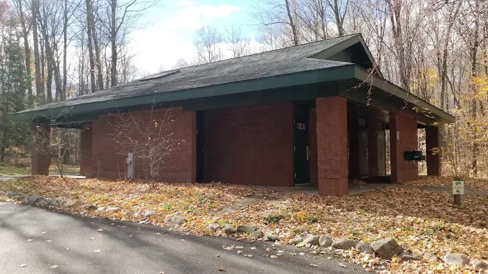 Jack Lake Campground Picture 4