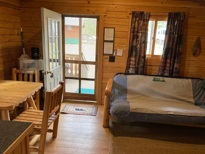 Silver Cliff Camp Picture 3