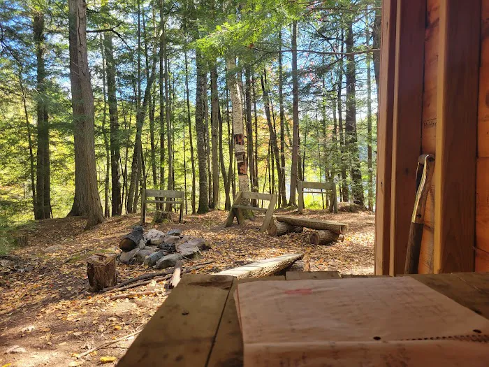 Dog Lake Shelter Picture 6