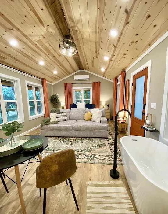 Riverbend Nook cabin Picture 1