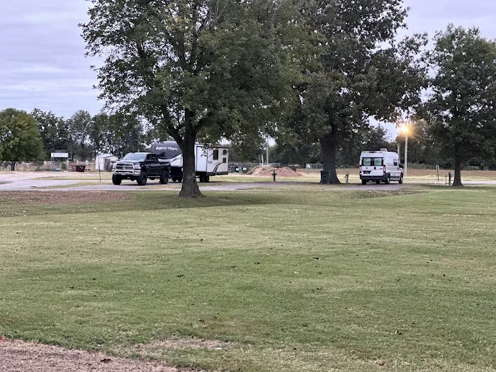 Rector Memorial RV Park Picture 3