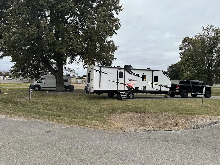 Rector Memorial RV Park Picture 4