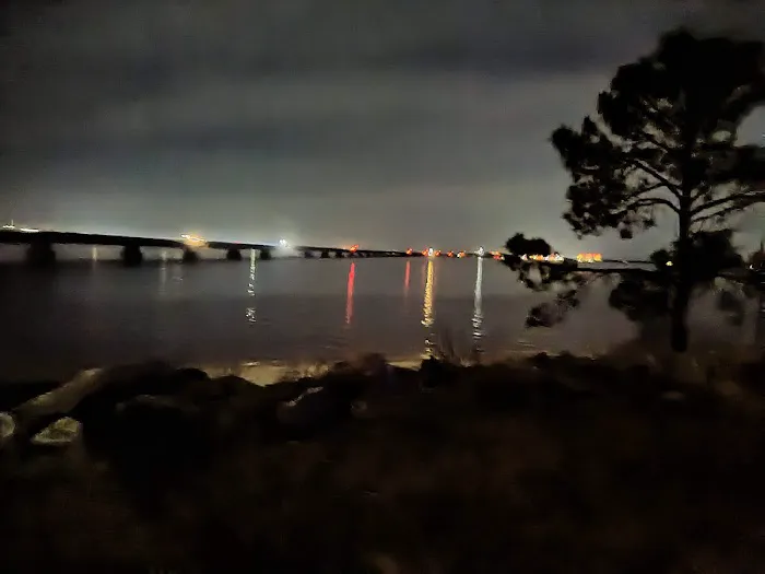 Mid Bay Shores Camp Grounds Picture 9