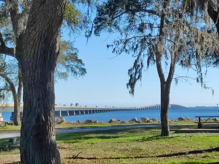 Mid Bay Shores Camp Grounds Picture 2