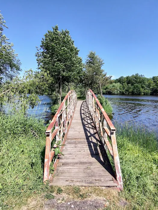 Chapman Lake Campgrounds(Showers) Picture 1