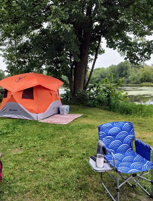 Chapman Lake Campgrounds(Showers) Picture 3