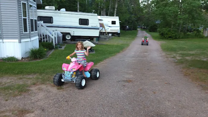 Sandy Hill Campground Picture 8